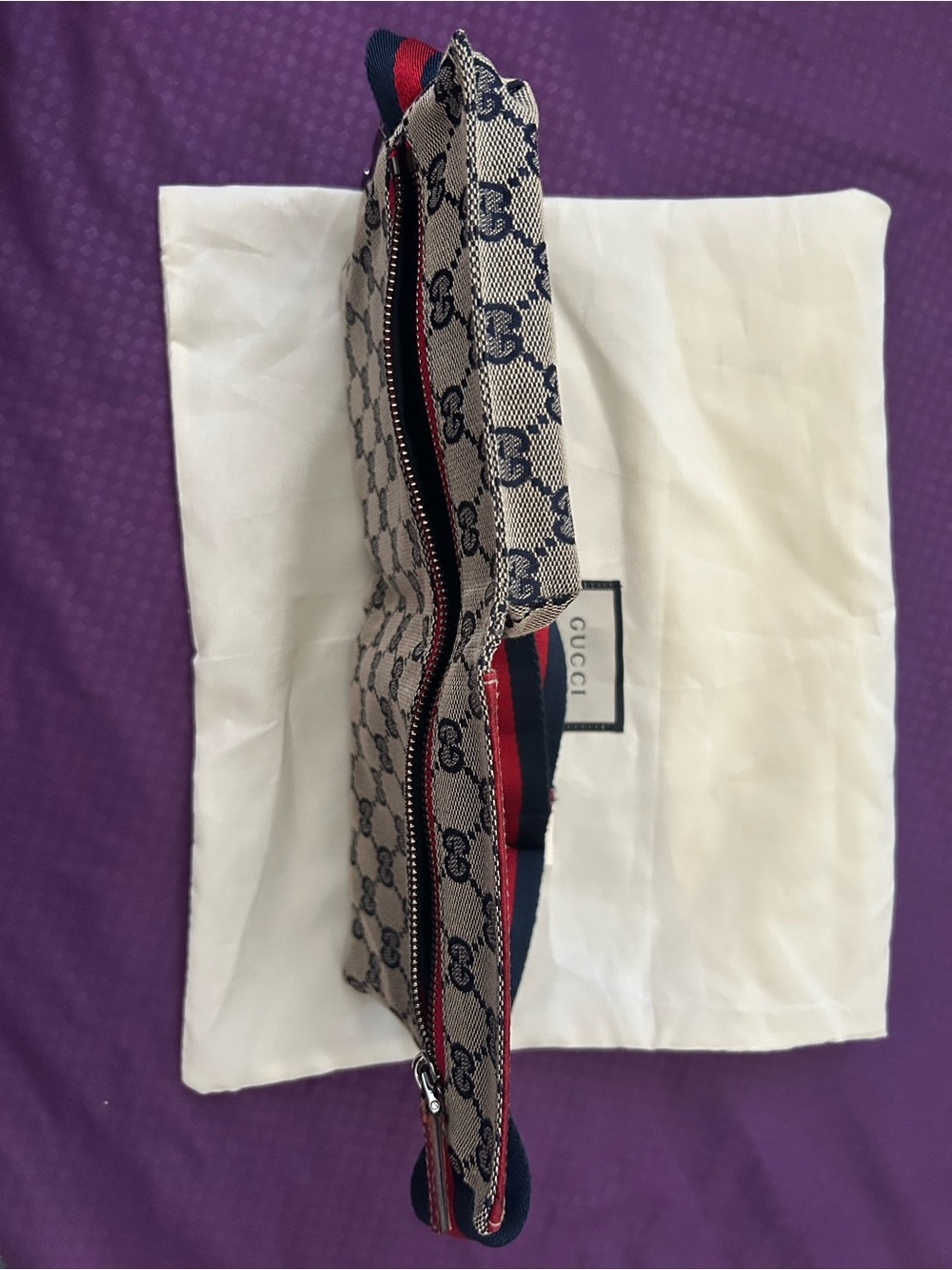 Authentic Gucci Navy Belt Bag with Red Leather Trim - Picture 10 of 11